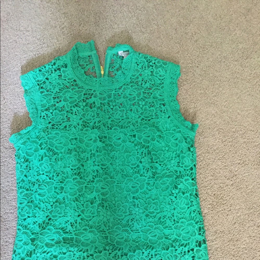 Lace Top with zipper back